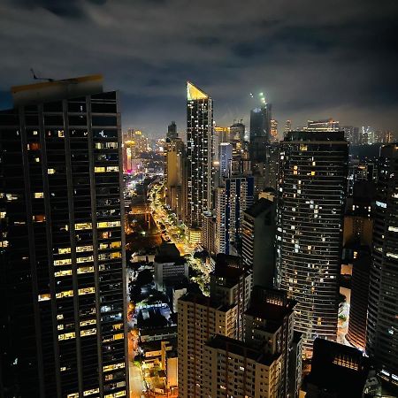 Air Residence Makati Манила Экстерьер фото
