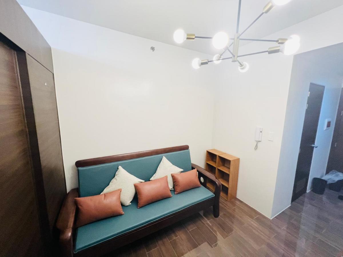 Air Residence Makati Манила Экстерьер фото