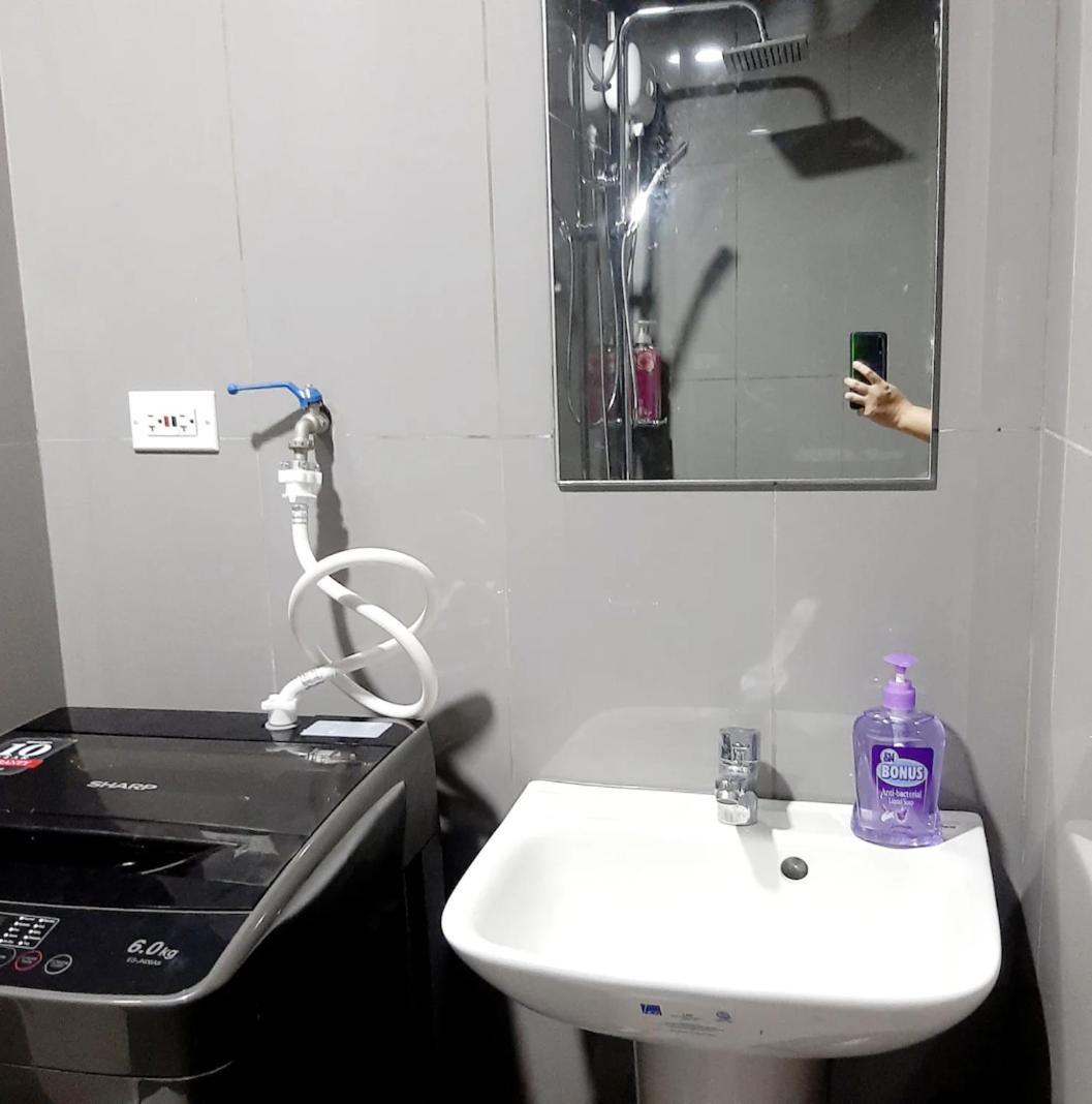 Air Residence Makati Манила Экстерьер фото